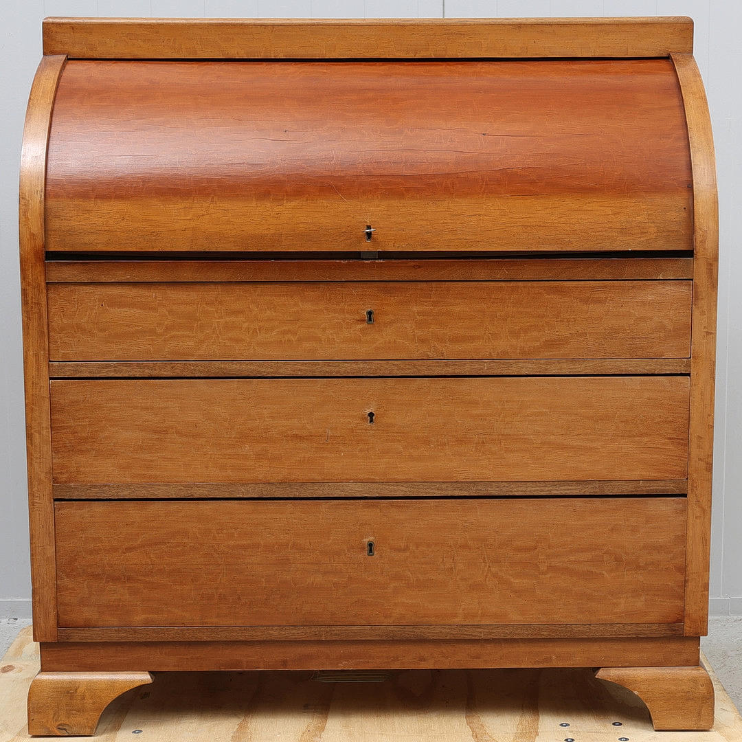 A 20th-century chiffon.