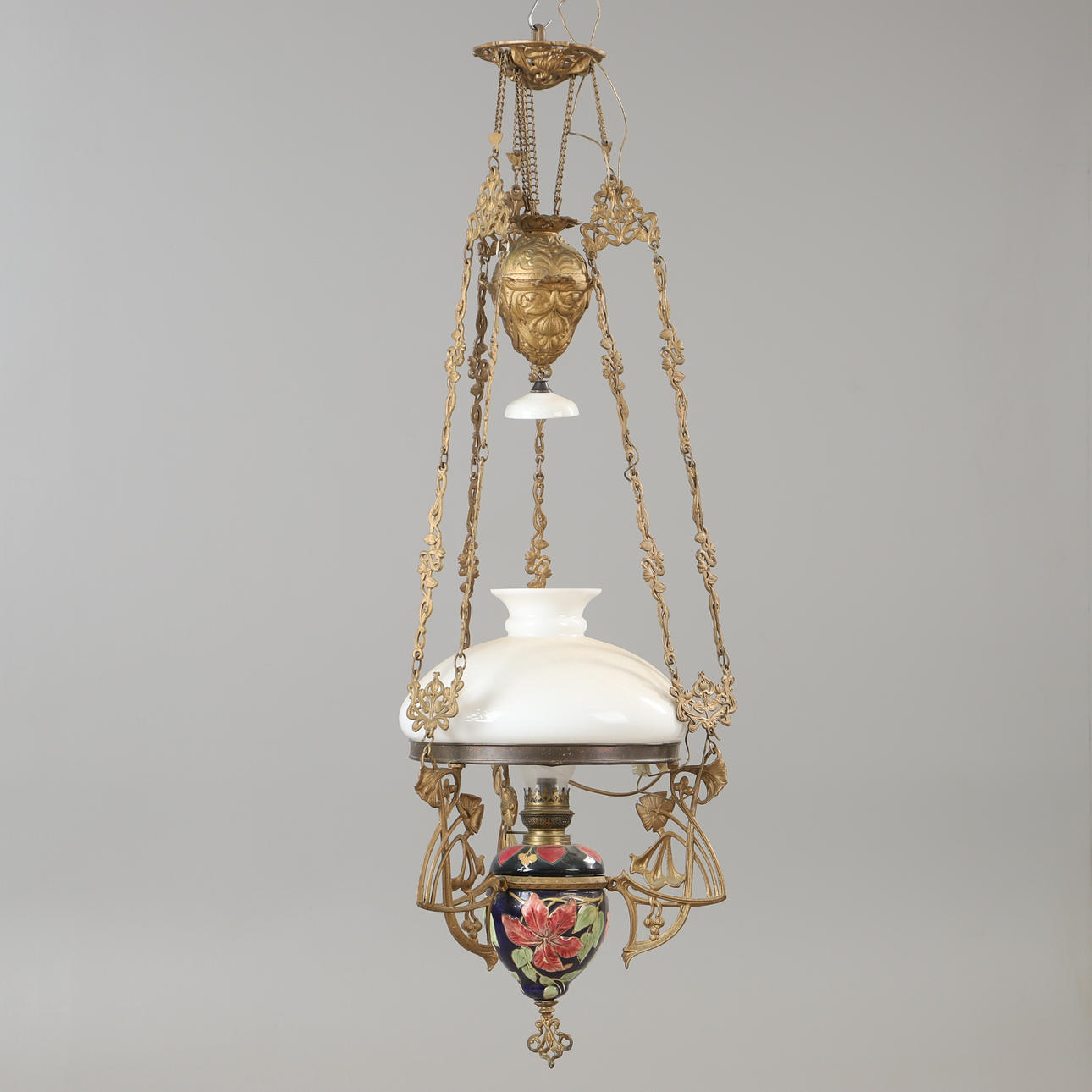 TAKFOTOGENLAMPA, majolika, jugend.