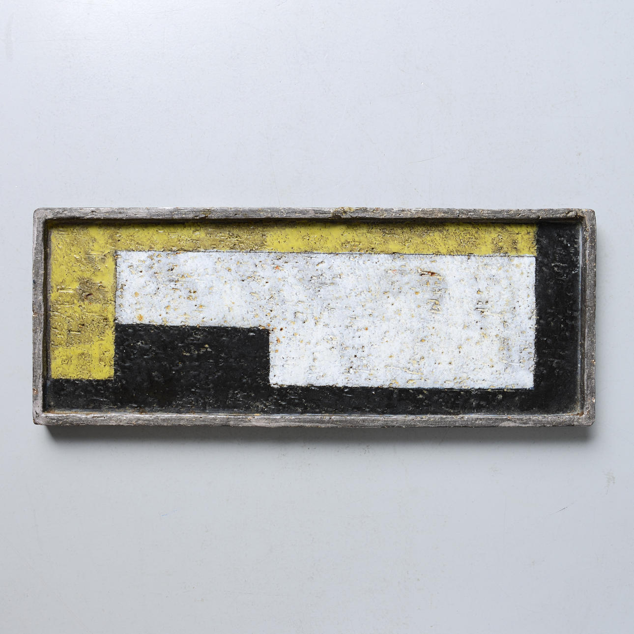 INGRID ATTERBERG. "Kort Serie", dish, model A2, Upsala-Ekeby, numbered 52/100 and signed, 1956.