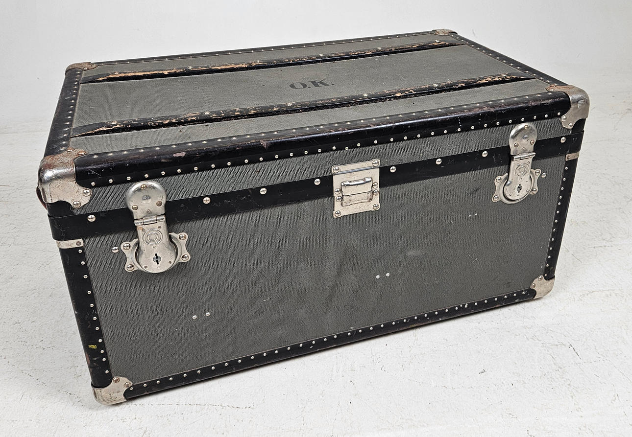 KOFFERT, 1900-talets första hälft.