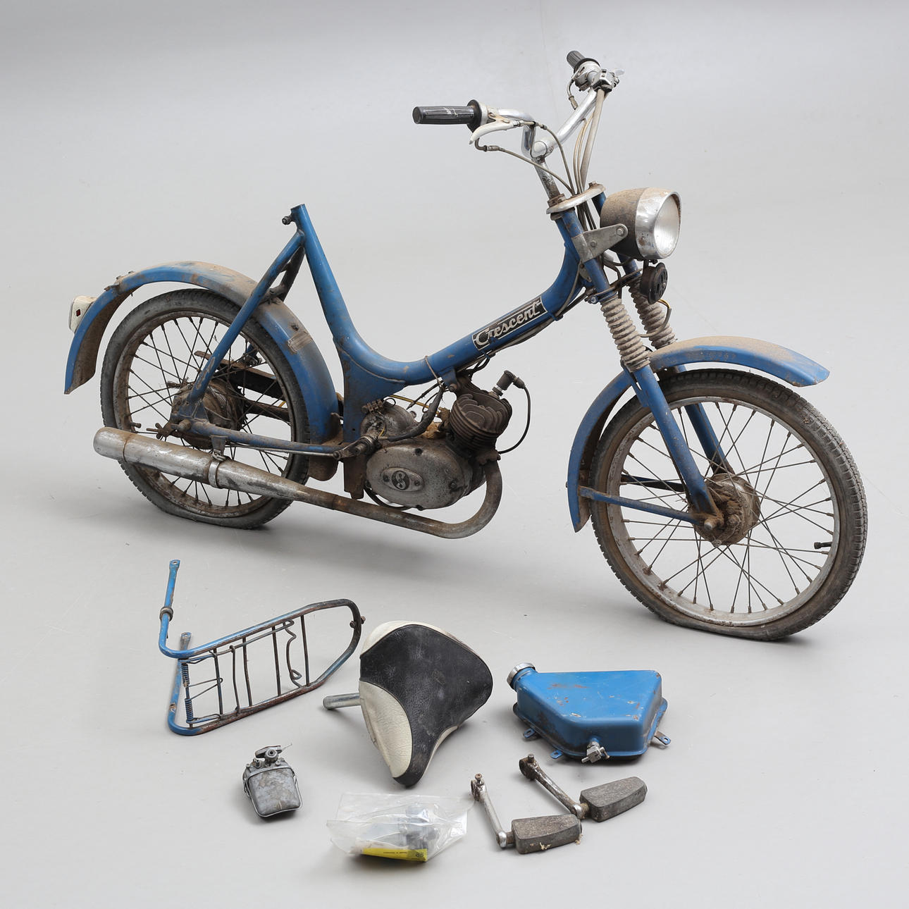 A refurbished moped, Crescent 1237, motor Sachs, 1970s.