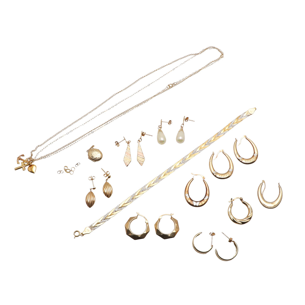 A QUANTITY OF 9CT GOLD EARRINGS ETC.