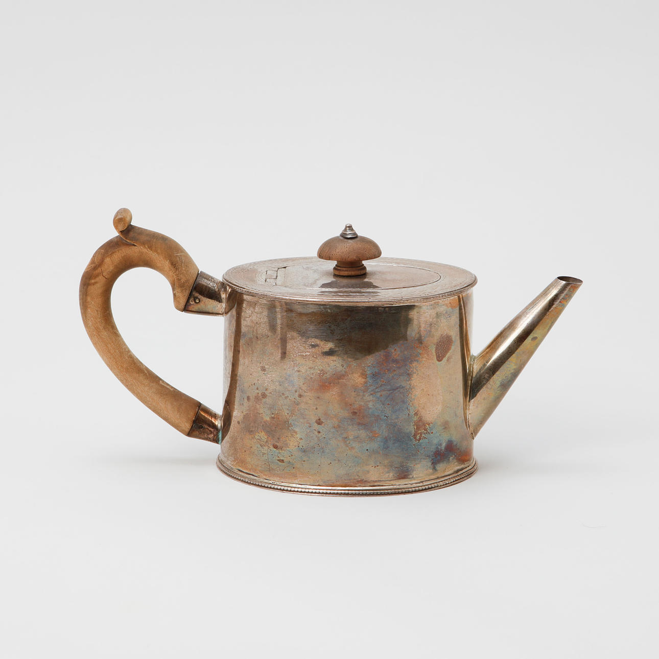TEAPOT, silver, England, weight approx 495 grams.