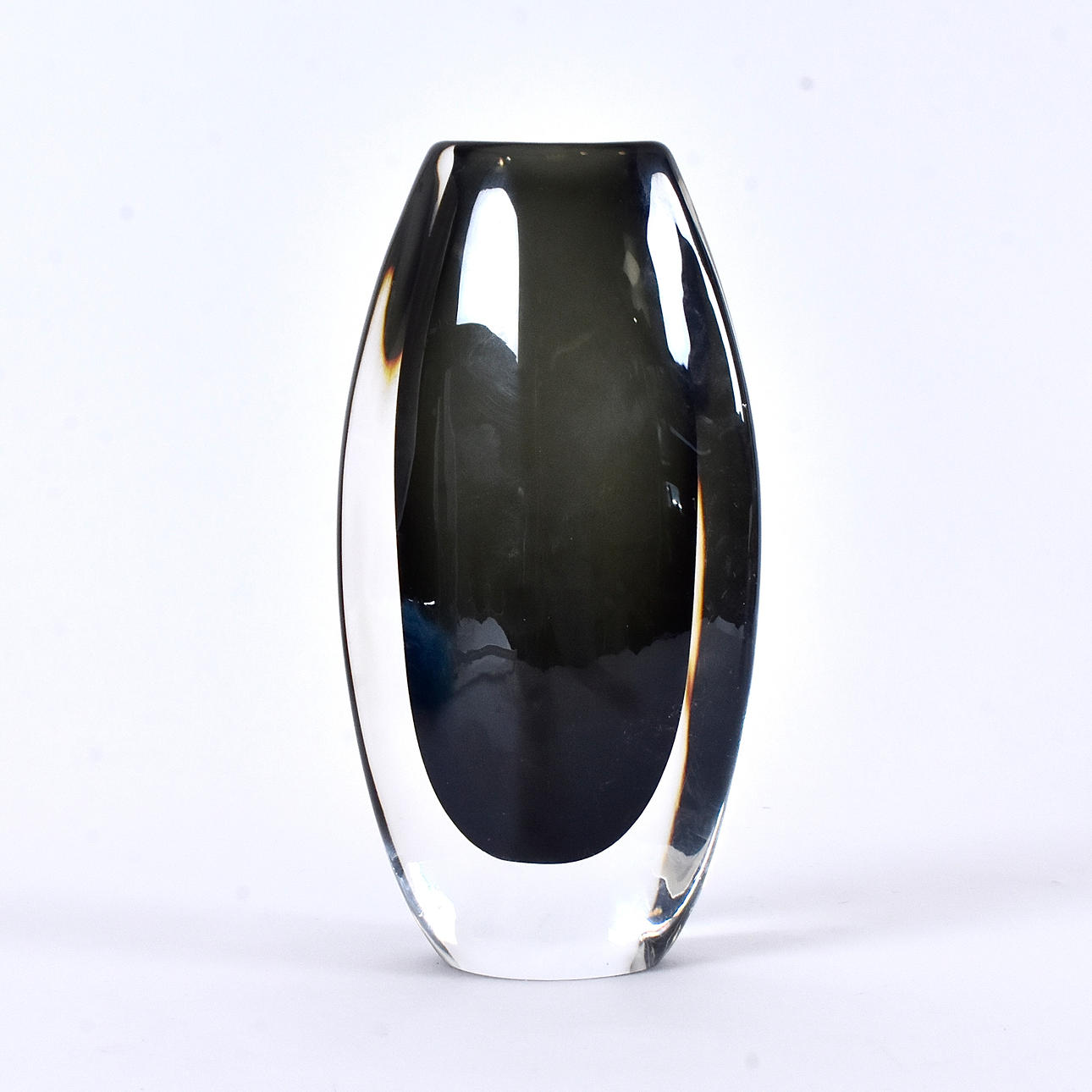 NILS LANDBERG. vas, glas, Orrefors.