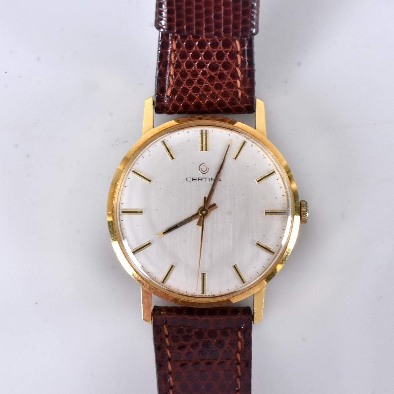 HERRARMBANDSUR, 18 karat rödguld, Certina.