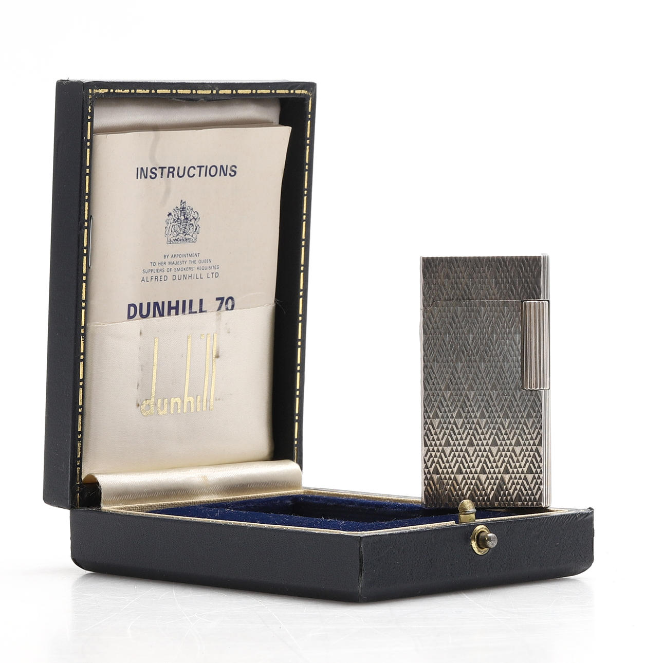 DUNHILL 70. lighter, England.