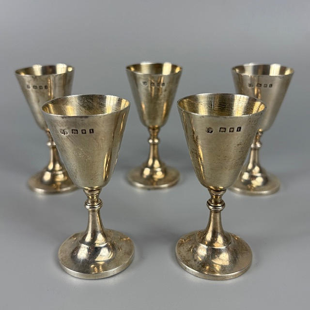 SILVER HALLMARKED SHOT OR VODKA CUPS.
