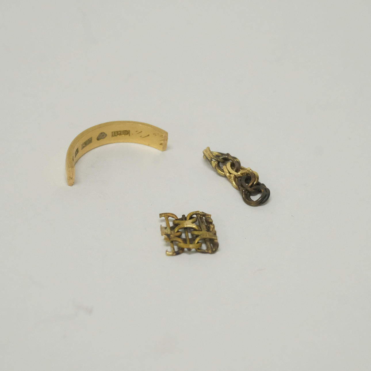 GOLD PARTS, 18K.