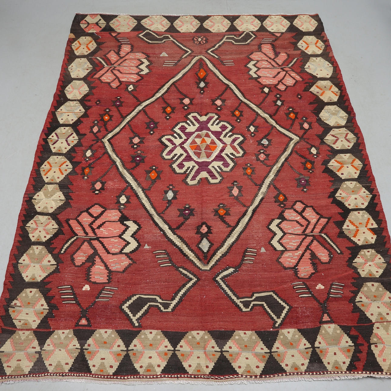 MATTA, orientalisk, ca 282 x 214 cm.