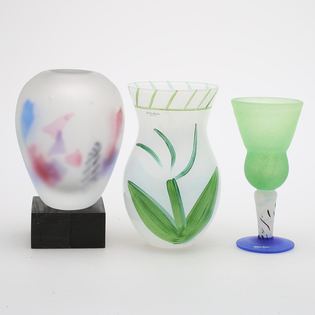 VASER, GLAS, 3 delar, glas, Bertil Vallien, Ulrica Hydman Vallien, signerade.