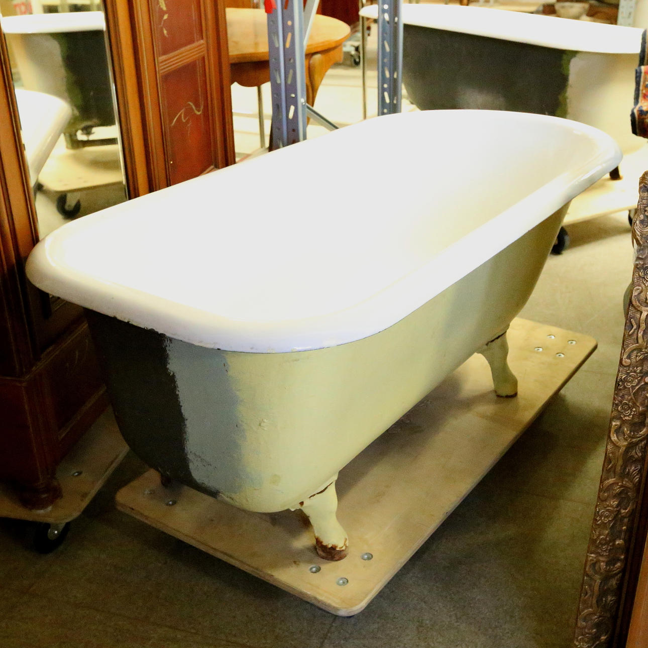 BADKAR, gjutjärn, 1900-talets första hälft.