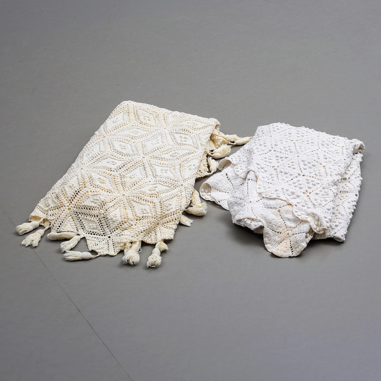 VIRKADE ÖVERKAST, 2 st, bomullsgarn.