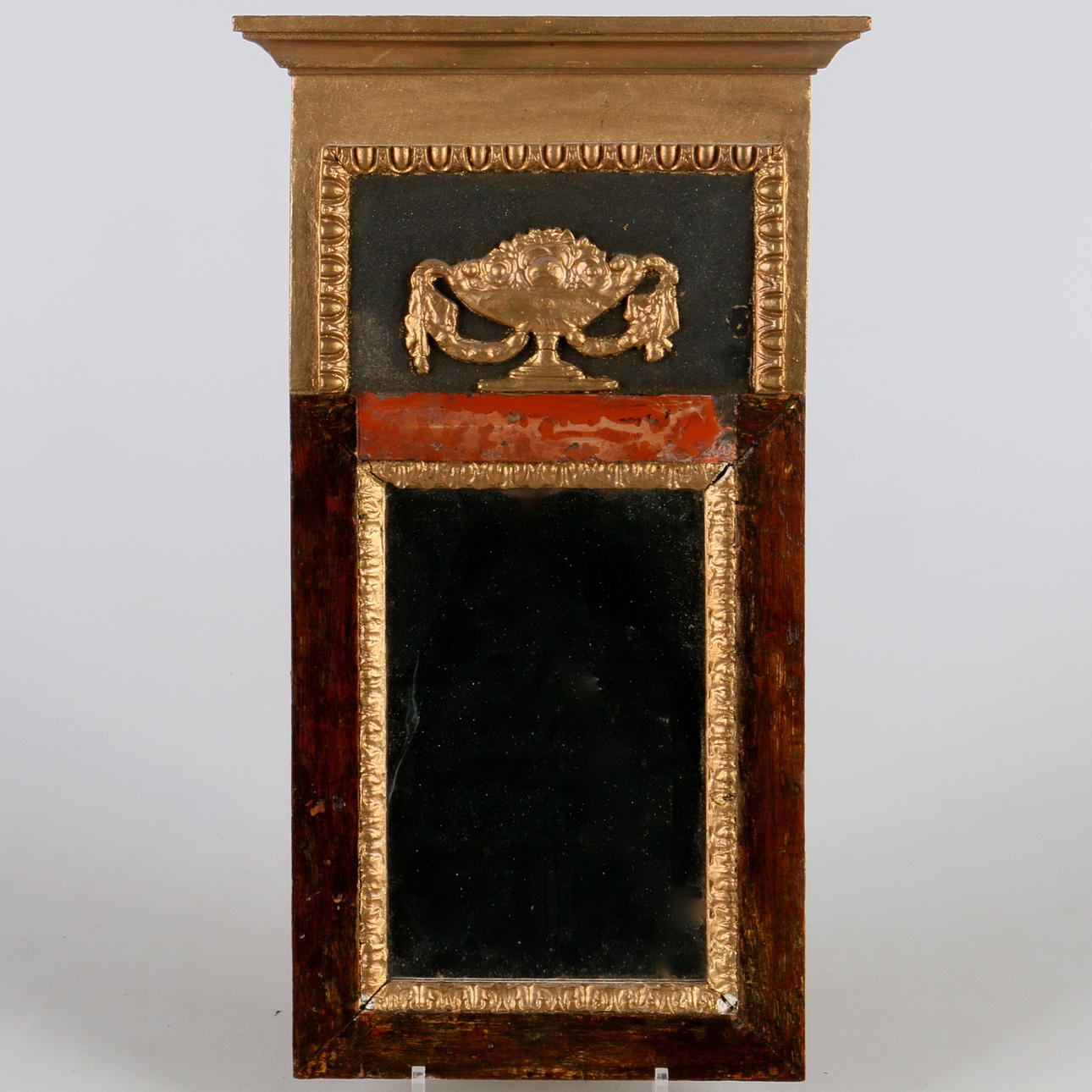 GLASMÄSTARSPEGEL, stämplad, Wexjö.