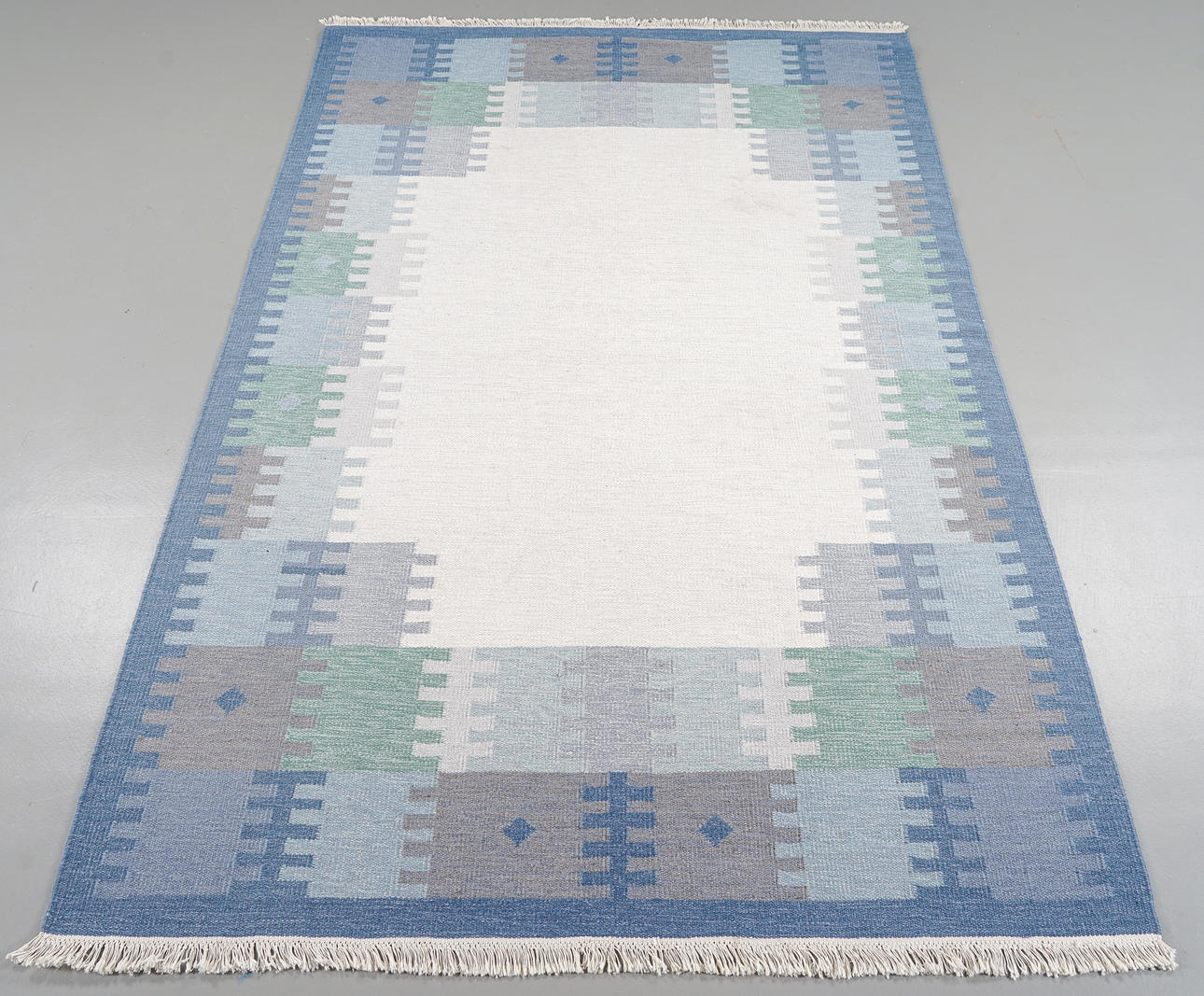 MATTA Rölakan, handvävd, 300x200 cm.