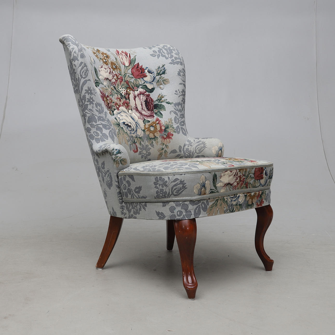 A 20th century Emma armchair.