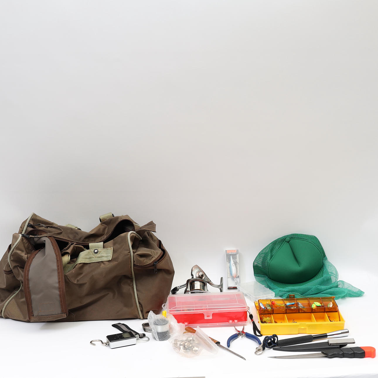 FISKEDETALJER, drag, väska, med mera.