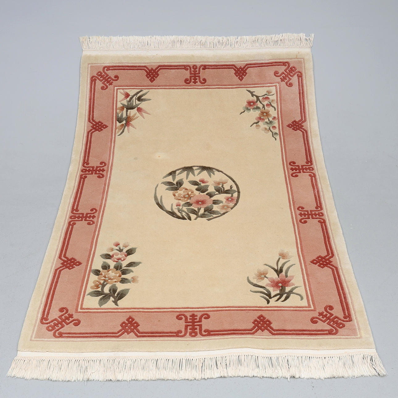 CARPET. China, about 197 x 136 cm.