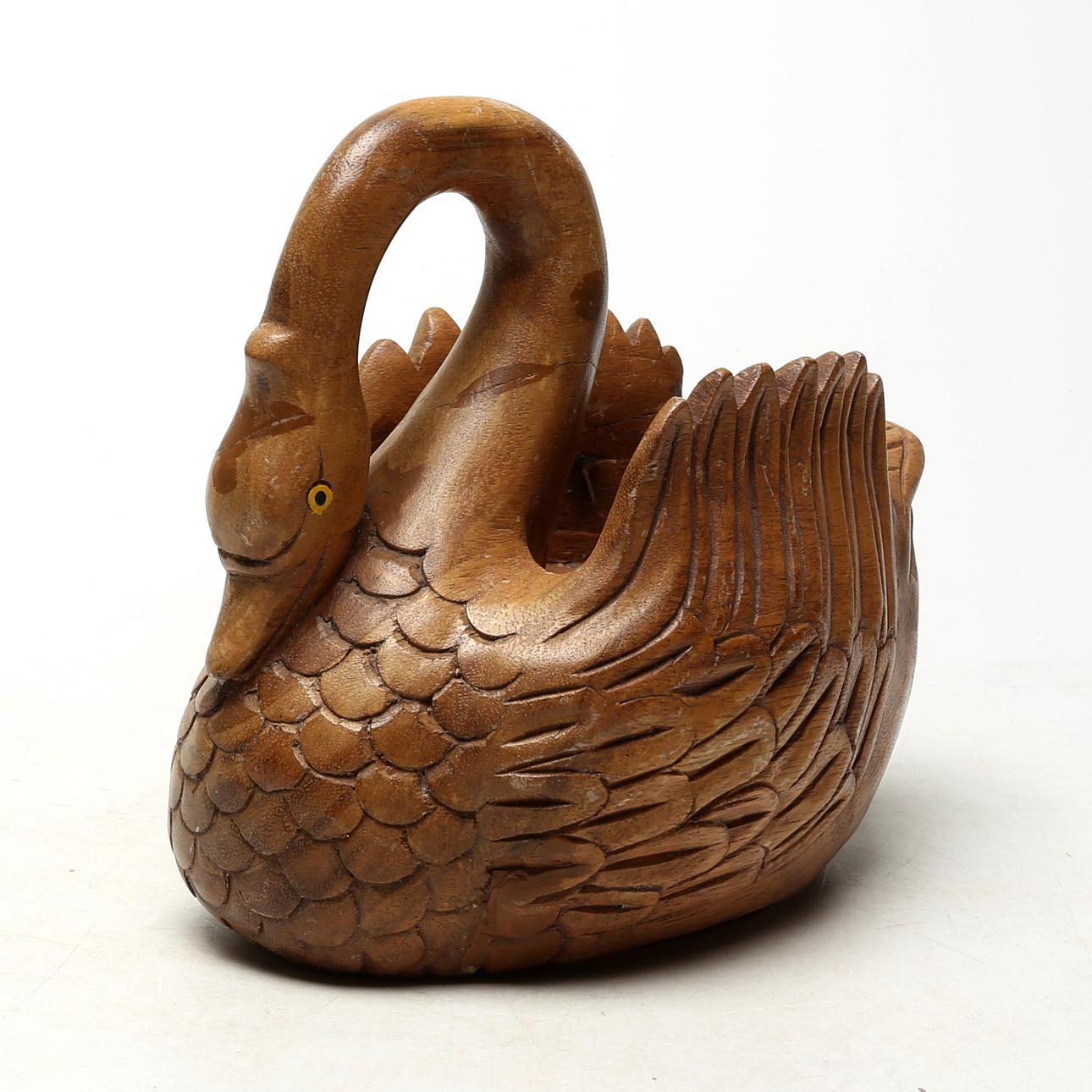 SVAN, trä, 1900-tal.