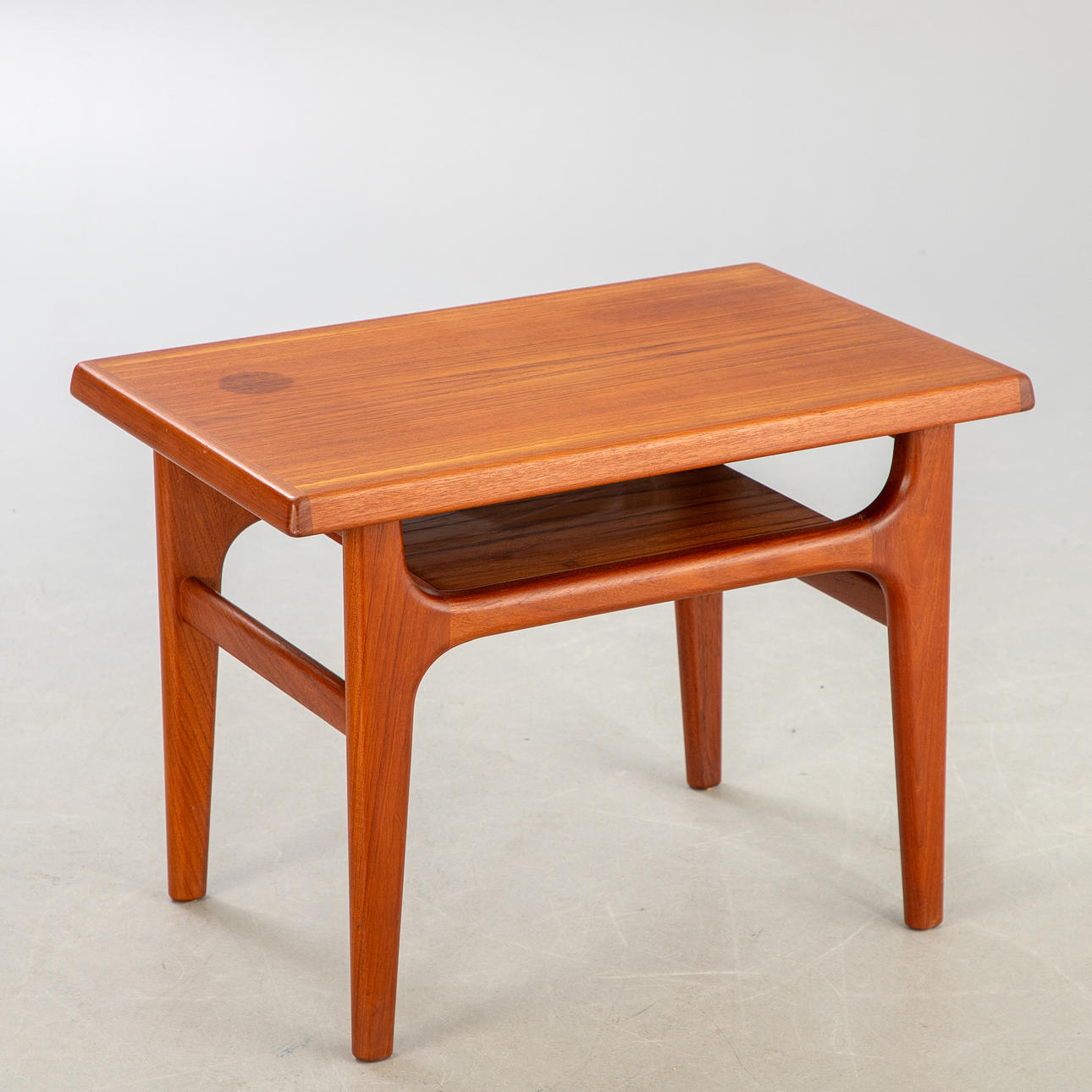 Niels Bach Møbelfabrik, side table with shelf, teak, Denmark.