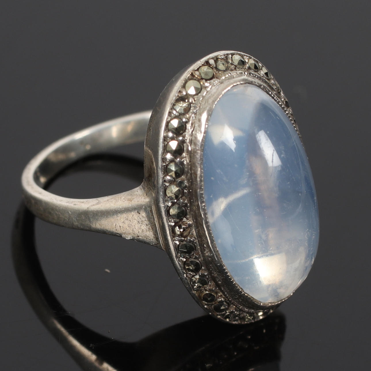 RING, silver, cabochon, marcasites.