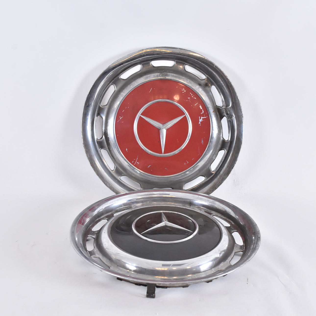 NAVKAPSLAR, 2 st, Mercedes, 1900-talets andra hälft.