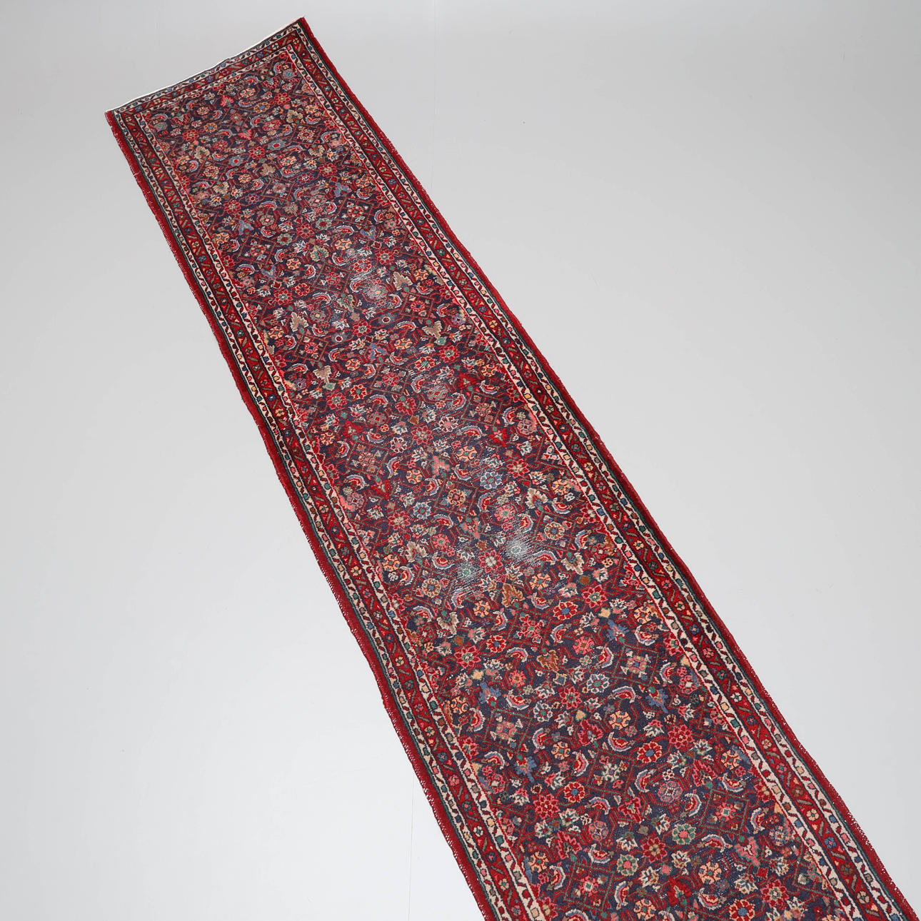 A carpet, gallery carpet, wool, hand-knotted, Persian.