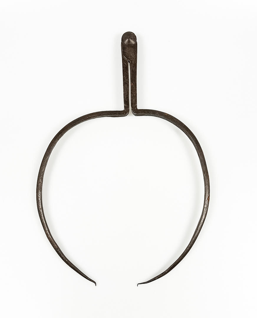 A FORGE PASSARE, 18th century.