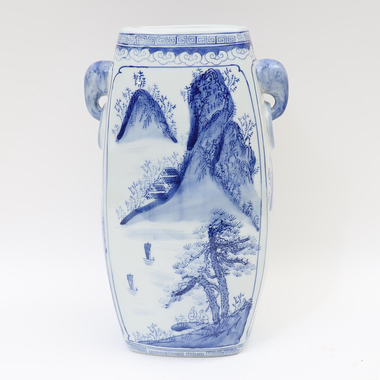 A late 20th century Chinese vase.
