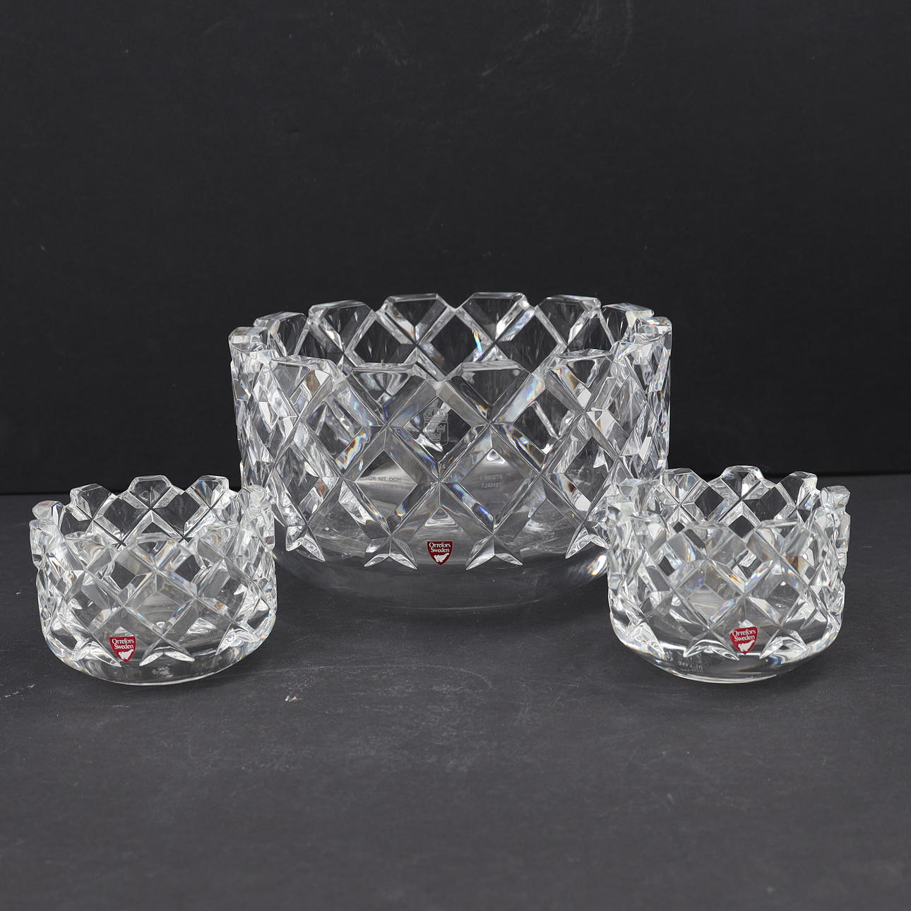 GUNNAR CYRÉN. BOWLS ,3ST, Sofiero, Orrefors.