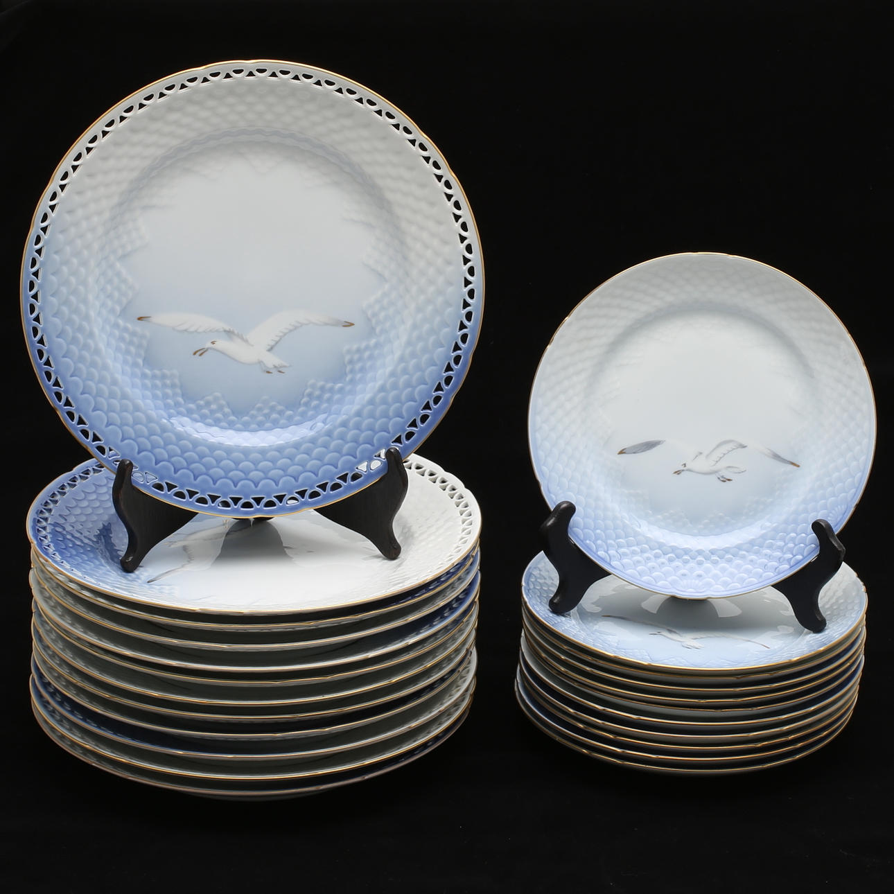 TALLRIKAR, 23 st, "Måsen", Bing & Gröndahl, Danmark.