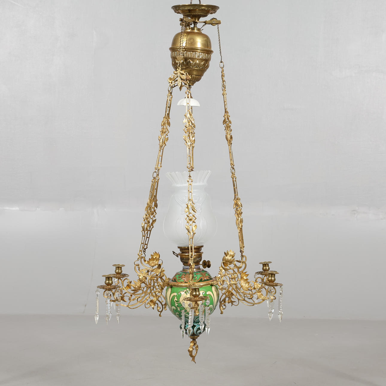 CEILING PHOTO LAMP majolica style.