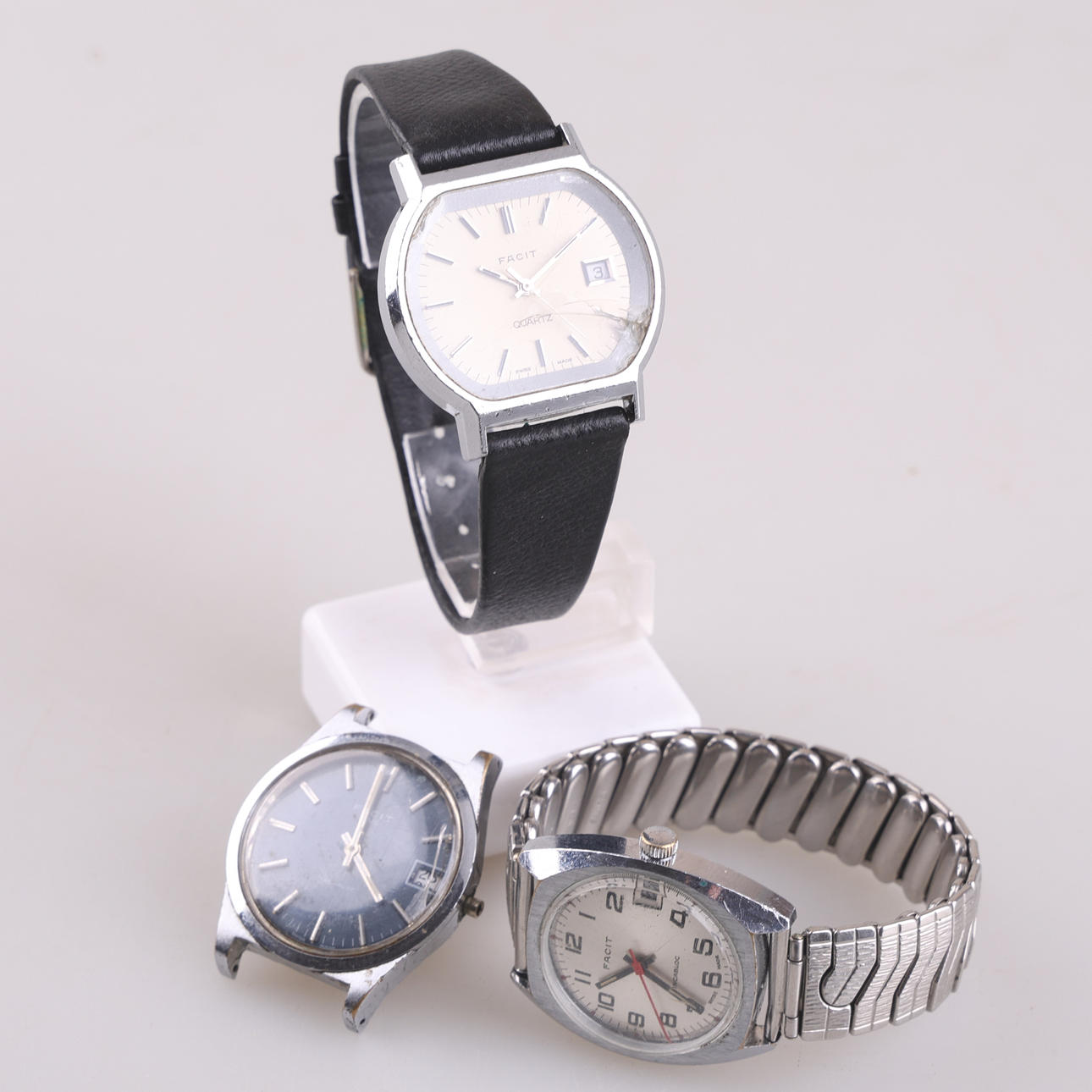ARMBNDSUR, Facit, 3st, renoveringsobjekt.