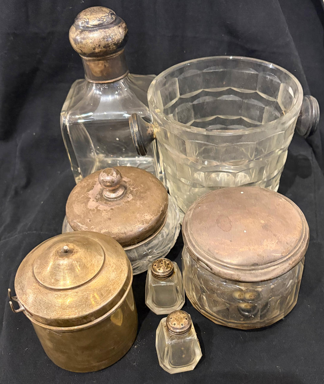 Various objects in silver and glass, 20th Century.