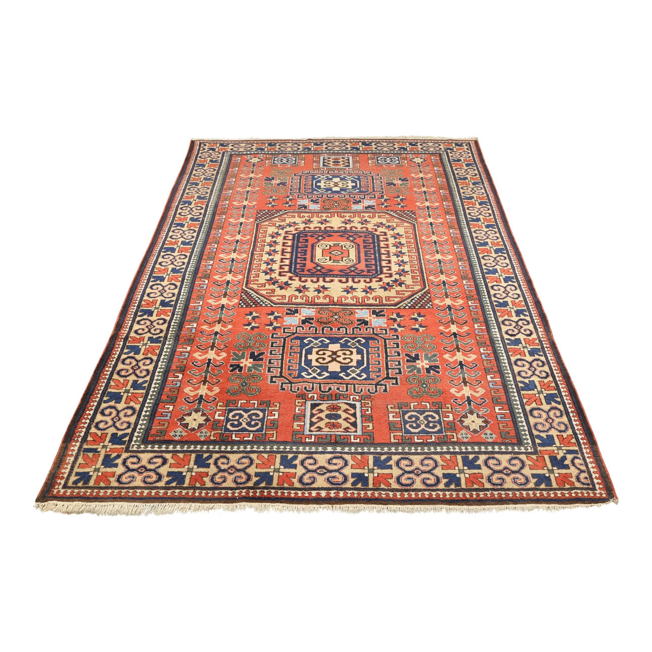 Oriental rug, wool on wool, 323 x 213 cm.