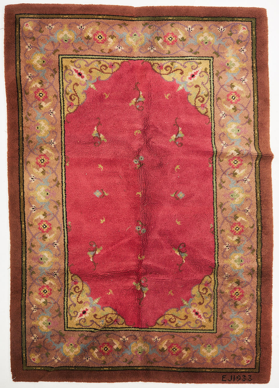 CARPET. Floss, monogram signed EJ, 1933.
