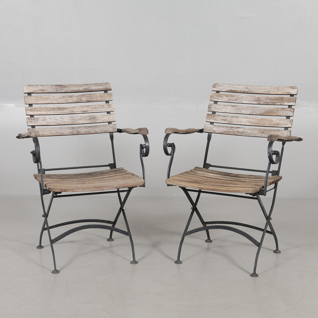 GARDEN CHAIRS with frame, 1 pair, folding.