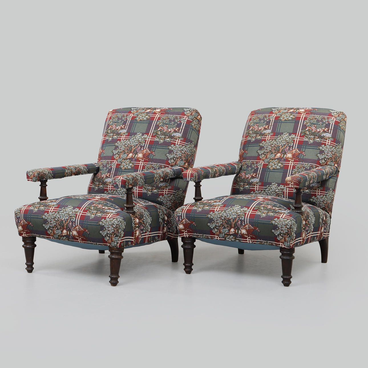 FÅTÖLJER, ett par, 1800/1900-tal.