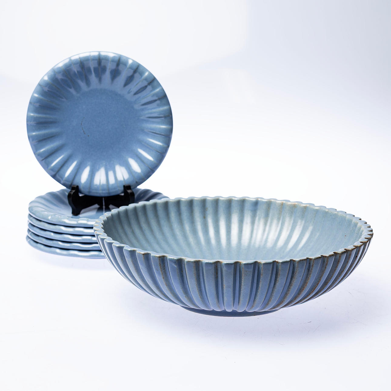 VICKE LINDSTRAND. Fruit tableware, 7 pieces, Upsala-Ekeby.