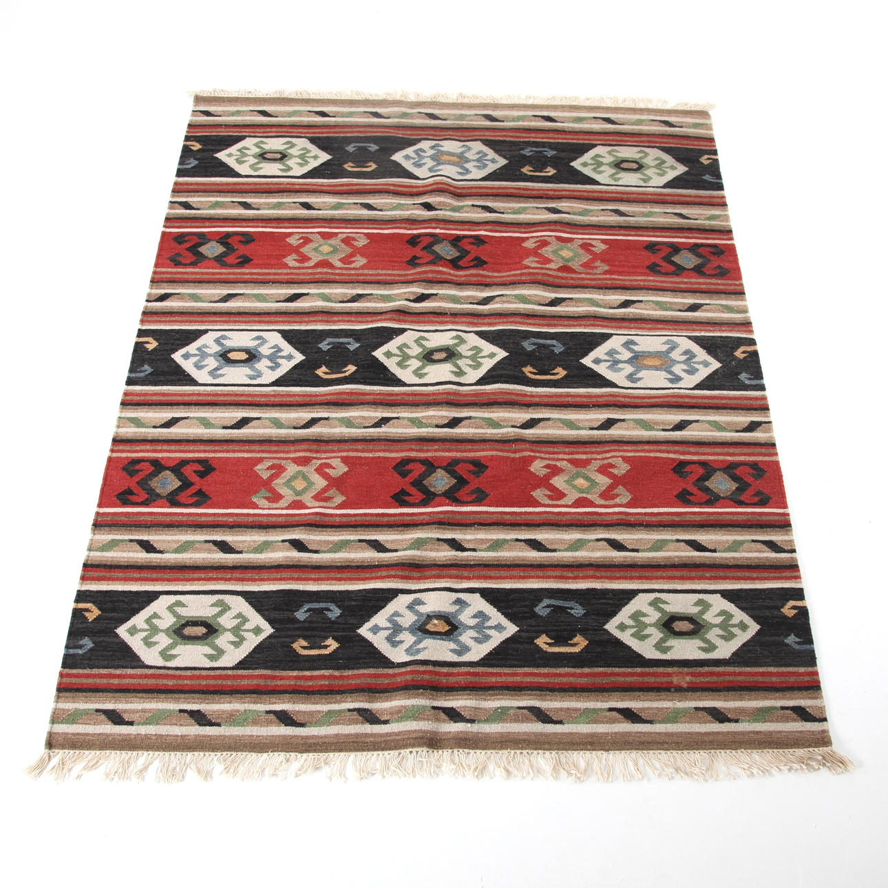 CARPET, Caucasus, 230 x 175 cm.