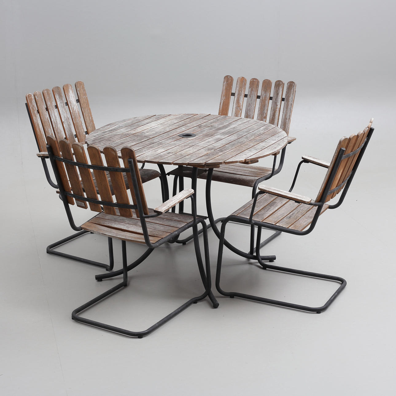 TRÄDGÅRDSMÖBEL, 5 delar, Grythyttan stil.