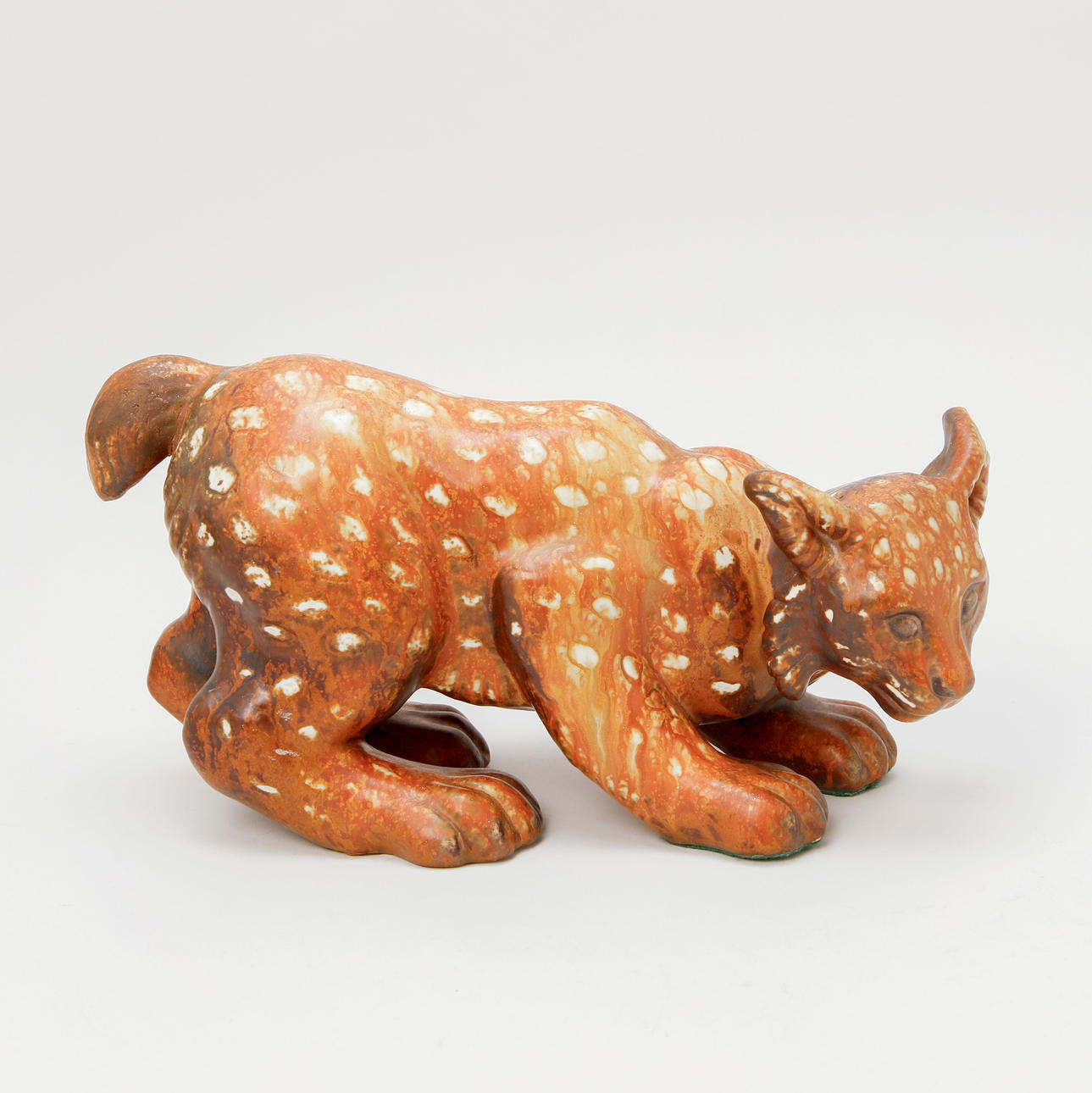 GUNNAR NYLUND. Figurine, lynx, stoneware, Rörstrand.