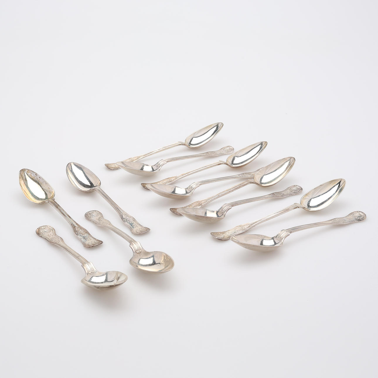 SKEDAR, TOLV STYCKEN, SILVER, TOTAL VIKT 310 GRAM.