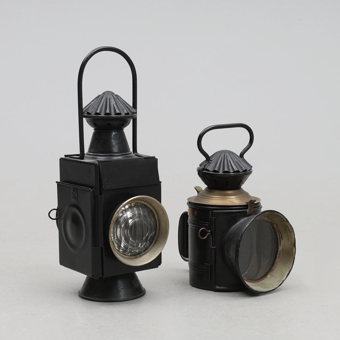 STINK LAMPS. 2 pcs, metal.