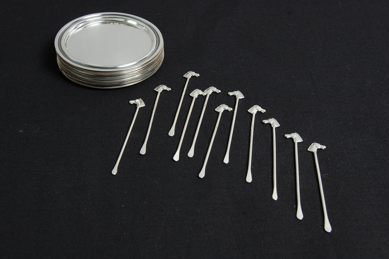 GLASUNDERLÄGG, COCTAILPINNAR, 23 delar, silver, vikt 293 g.