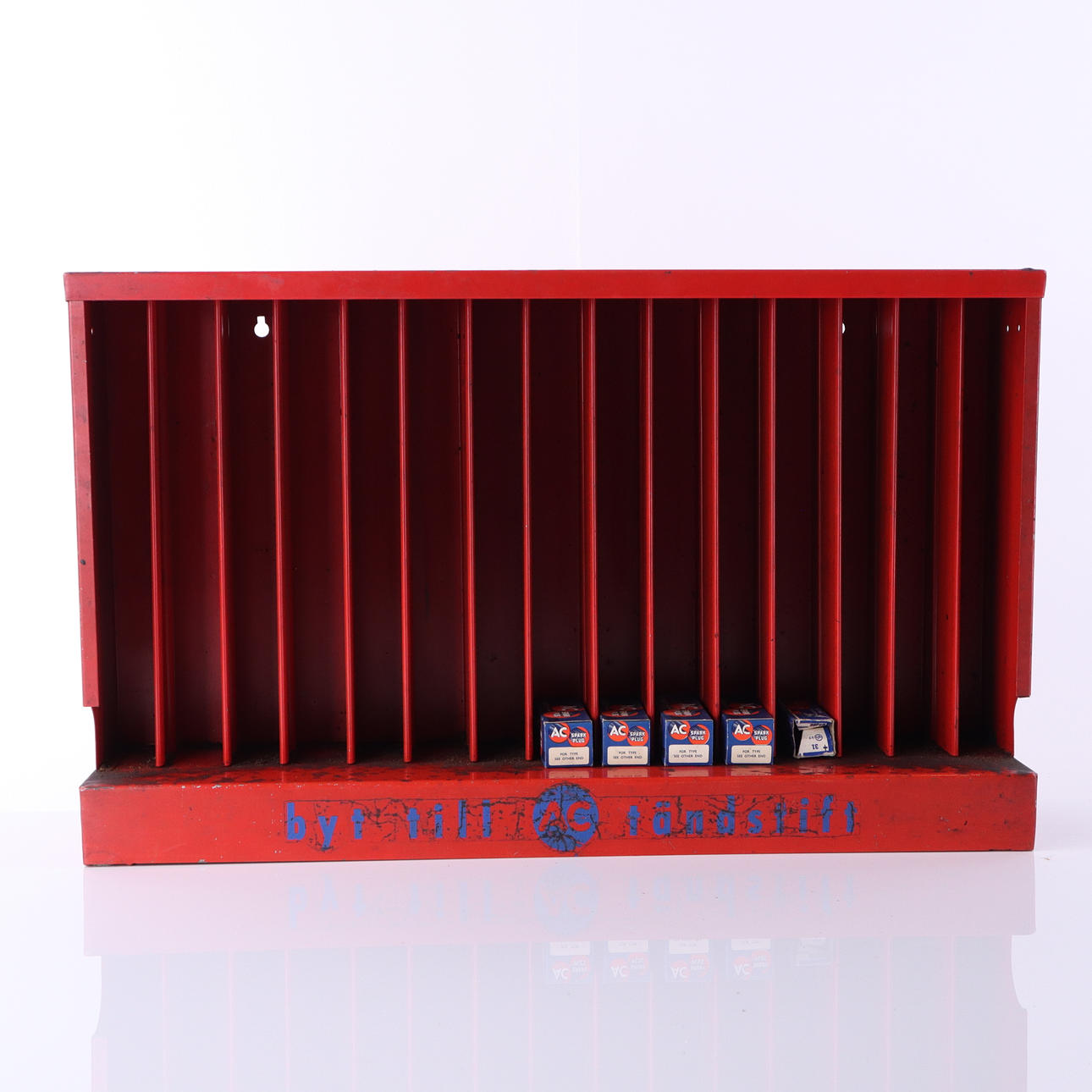 AC SPARK PLUG, accessory rack, 1950s/60s.