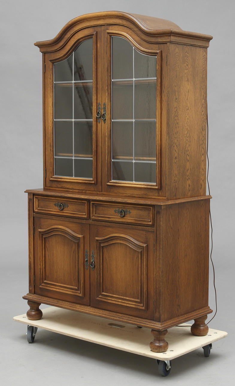 VITRINSKÅP, 1900-tal.