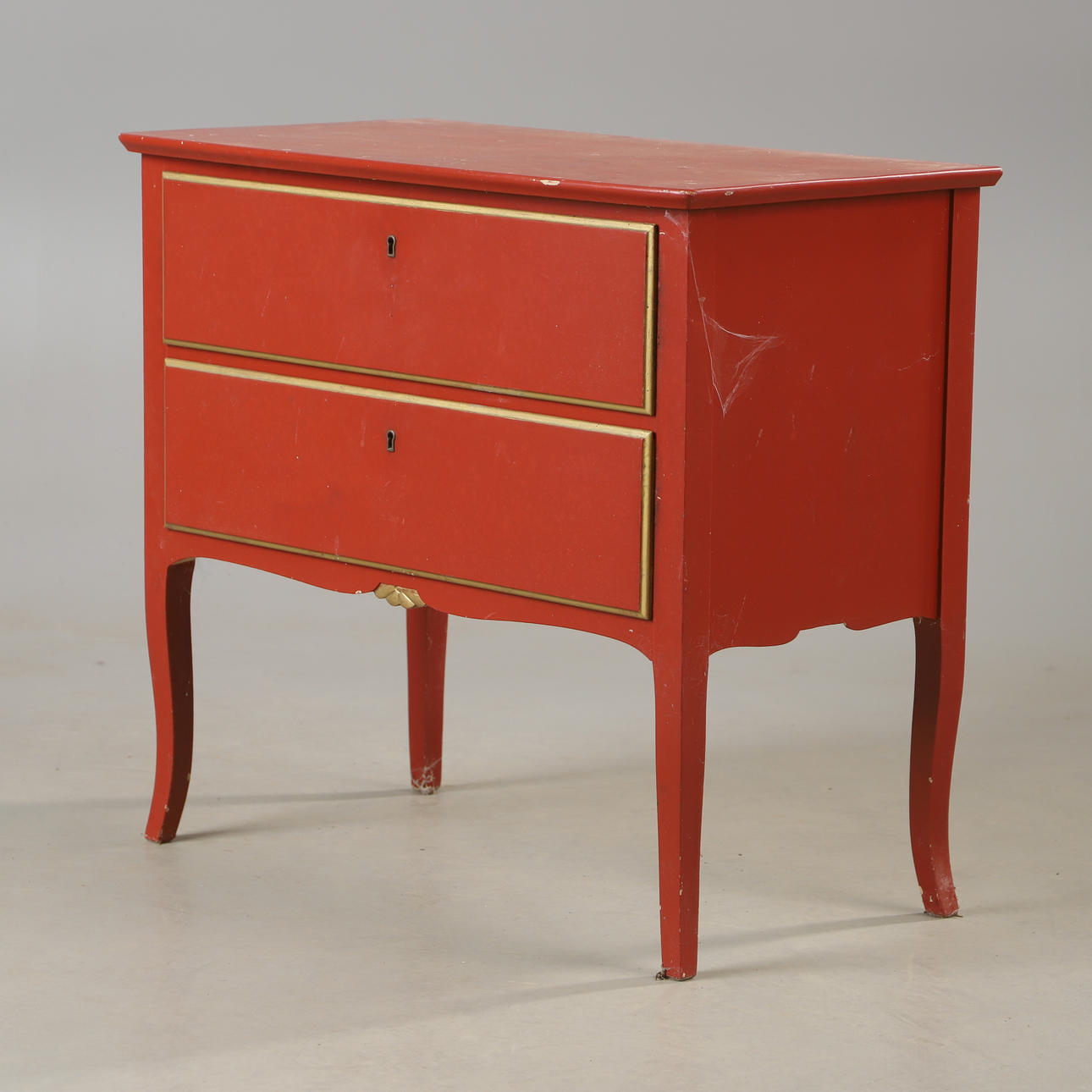 BYRÅ, 2-lådig, målad, 1900-talets första hälft.