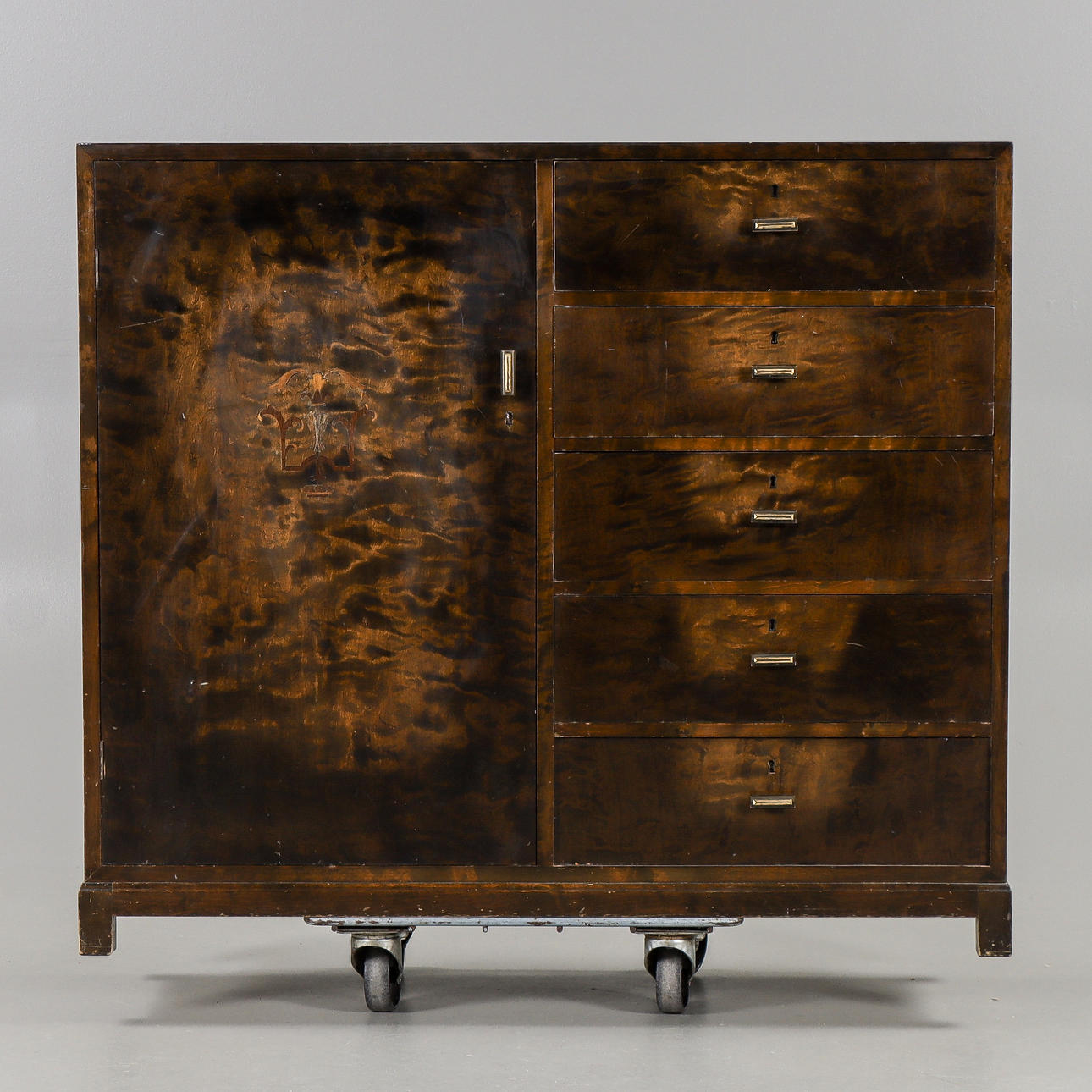 Art Deco cabinet, dressed birch, 1920/30s.