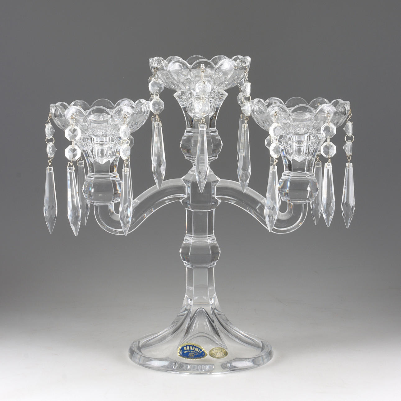 KANDELABER, glas, Bohemia. 1900-tal.