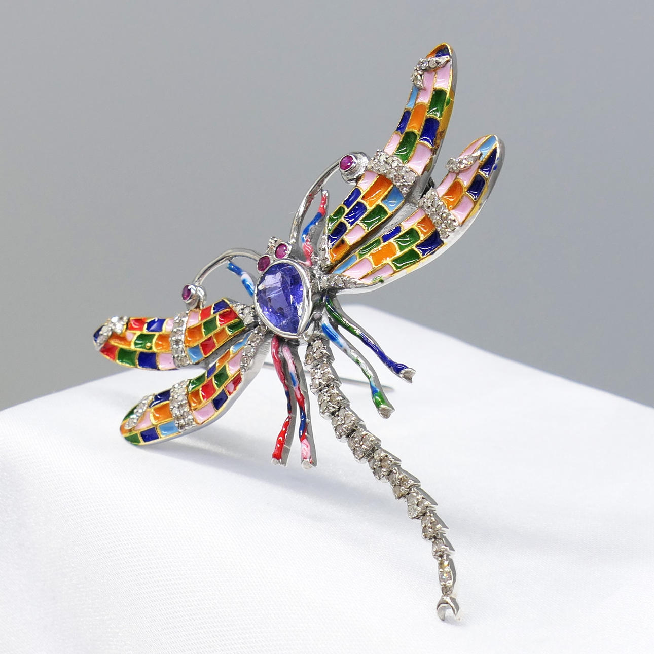 DRAGONFLY TANZANITE & DIAMOND brooch.